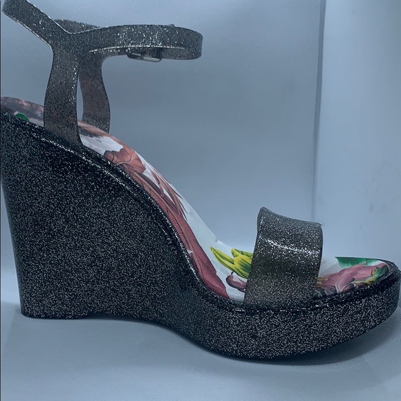 Beautiful sparkle wedge heels NEW - Picture 4 of 6